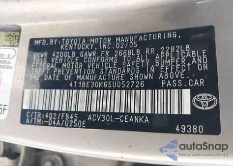 2005 Toyota Camry Le z USA, uszkodzony, nr VIN 4T1BE30K65U052726